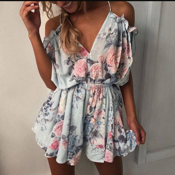 RESTOCKED Pastel floral Romper - Picture 3 of 5